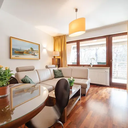 Dom Zdrojowy Apartment